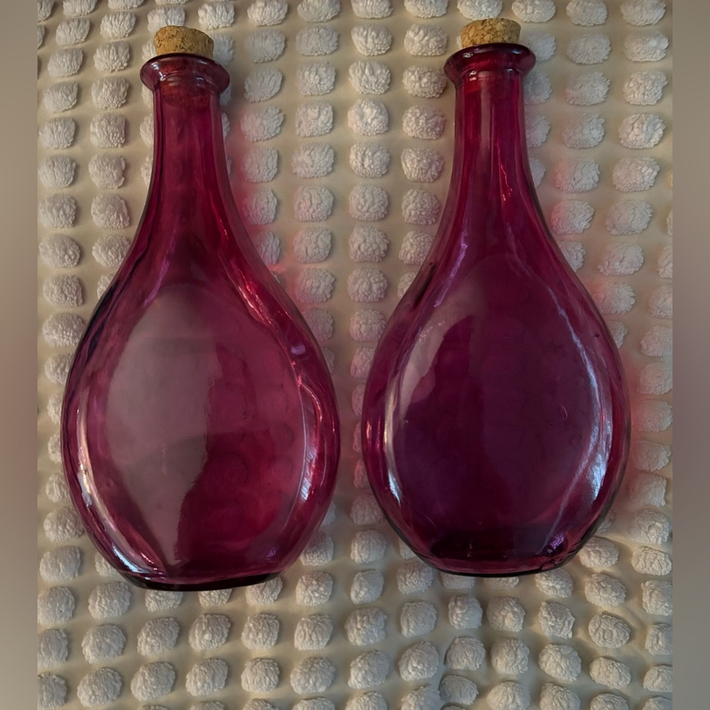 Chic Magenta Glass Bottles w/ Cork lids